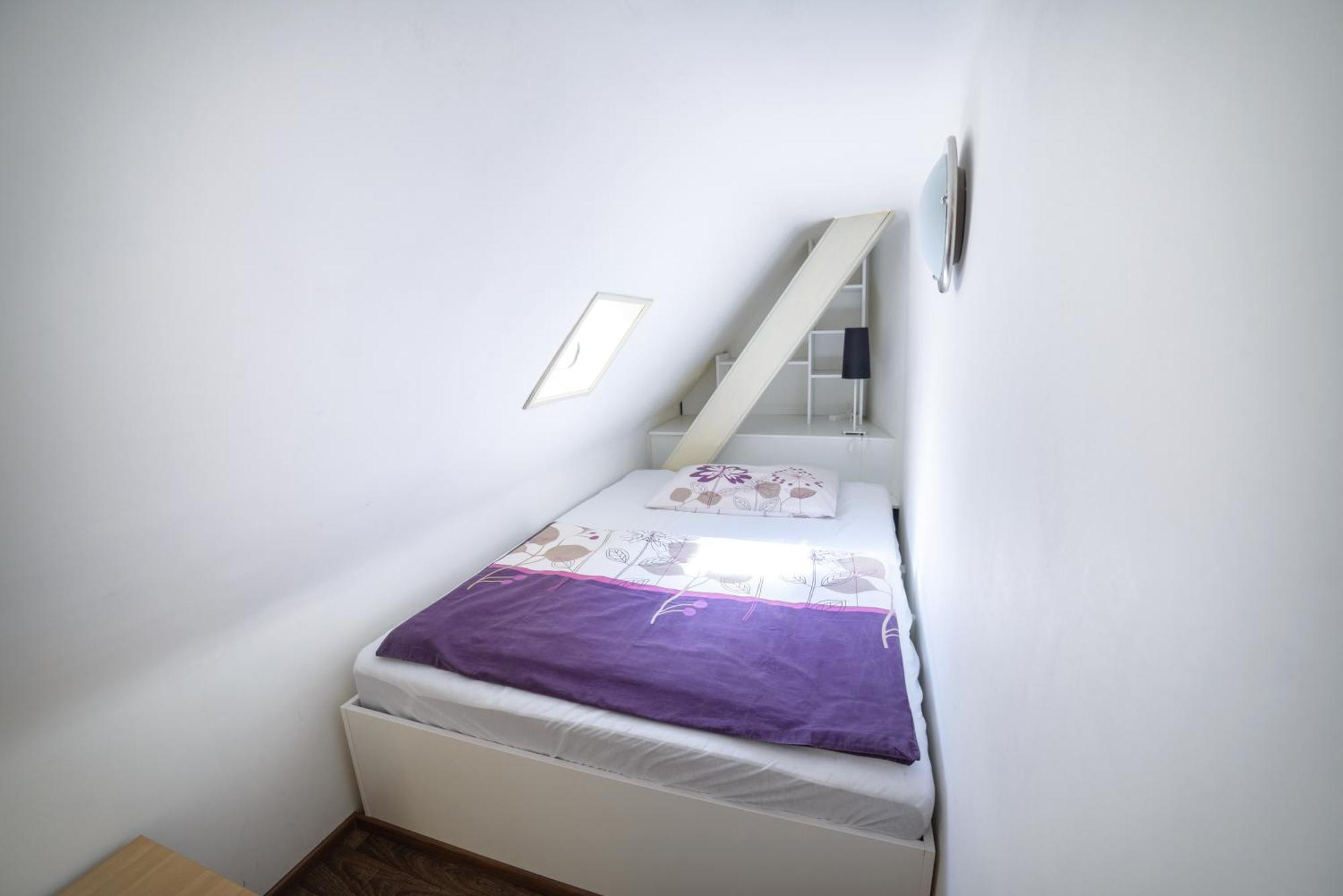 アパートメント オールド タウン スクエア 27 プラハ 部屋 写真